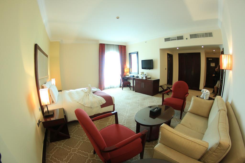 Grand Regal Hotel Doha Room photo